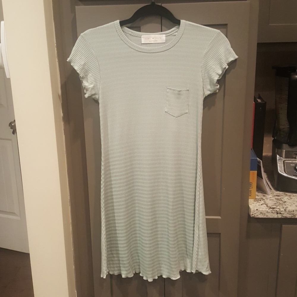LOVE KUZA Super Soft Tee Dress Size Small